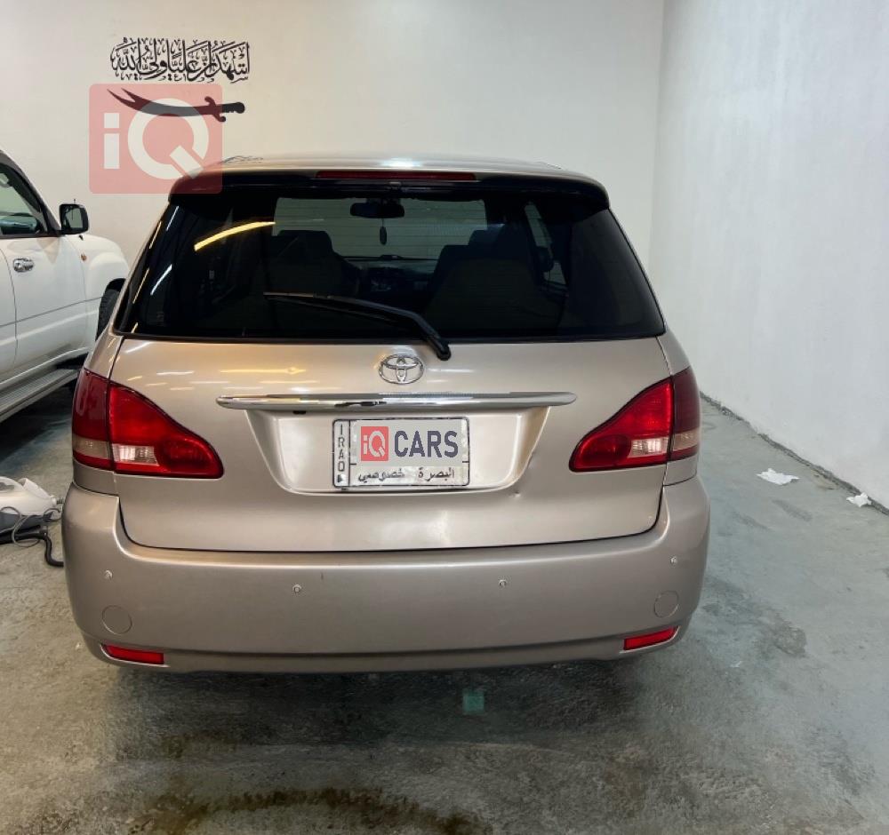 تويوتا إبسم